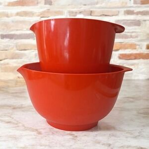 Vintage Set of Two Rosti melamine Red Mixing Bowls Made ine Danmark 3L & 1.5L